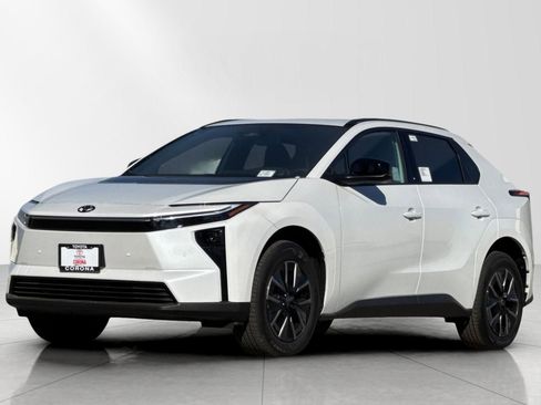 New 2026 Toyota bZ XLE Plus image 7