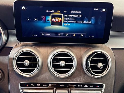 Used 2022 Mercedes-Benz GLC 300 4MATIC image 15