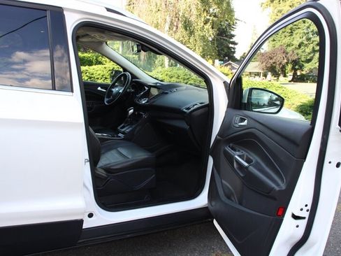 Used 2014 Ford Escape Titanium AWD/4WD image 16