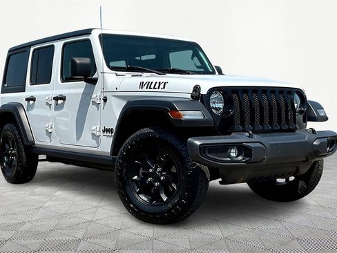 Used 2020 Jeep Wrangler Unlimited Willys image 12