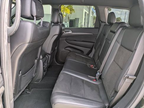 Used 2021 Jeep Grand Cherokee Laredo X image 14