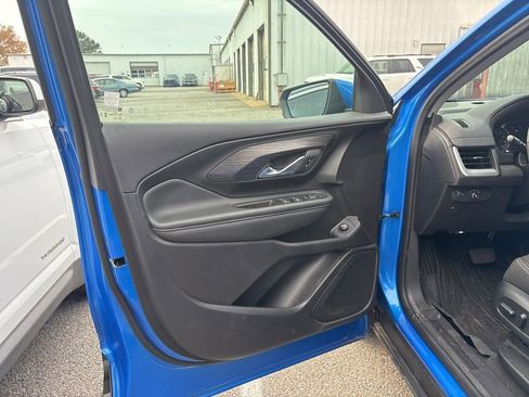 Certified 2024 GMC Terrain SLE w/ Driver Convenience Package image 30