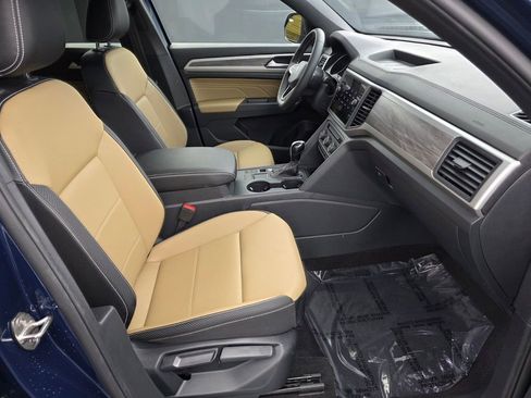 Used 2021 Volkswagen Atlas Cross Sport SE image 27