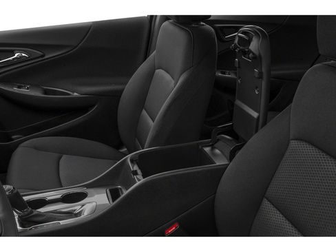 Used 2020 Chevrolet Malibu LT image 32