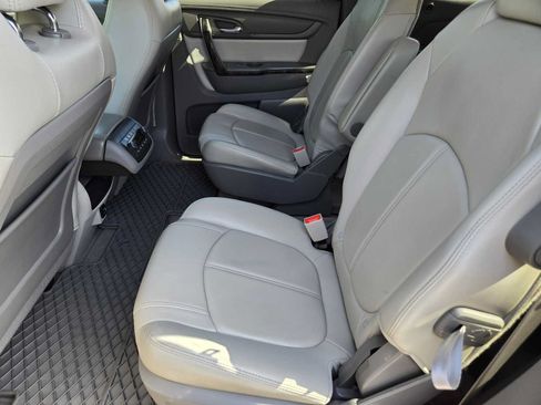 Used 2016 GMC Acadia SLT FWD image 29