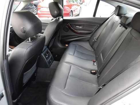 Used 2015 BMW 320i xDrive Sedan AWD/4WD image 19