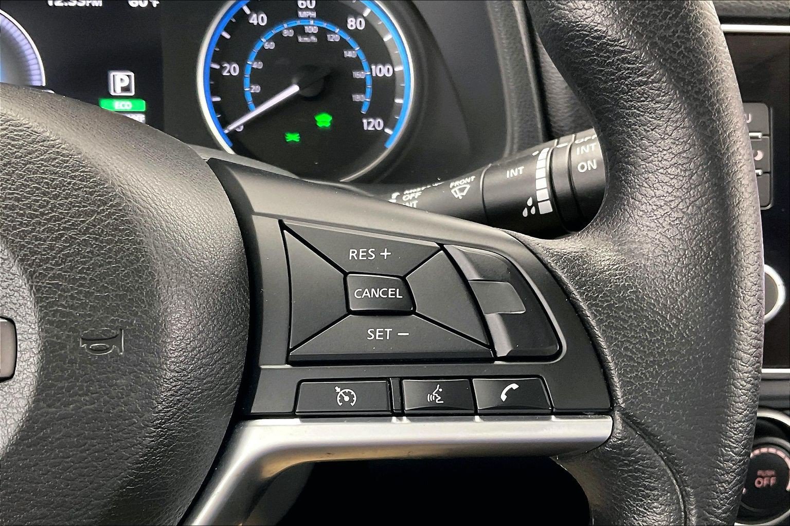 Used 2024 Nissan Leaf S FWD image 21