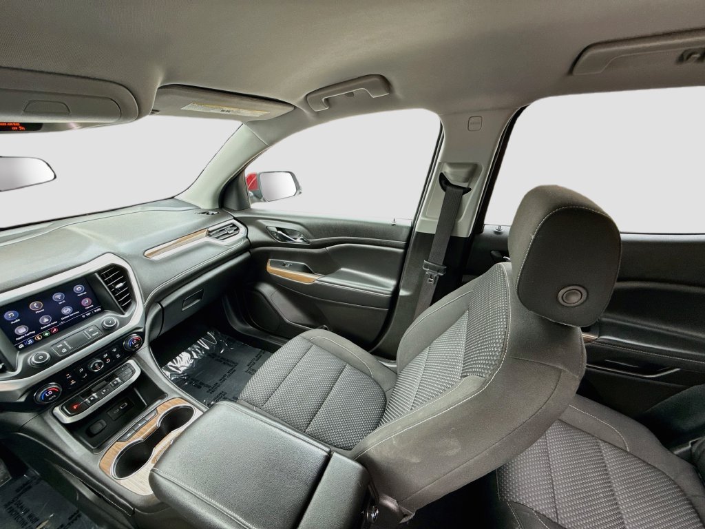 Used 2023 GMC Acadia SLE FWD image 21