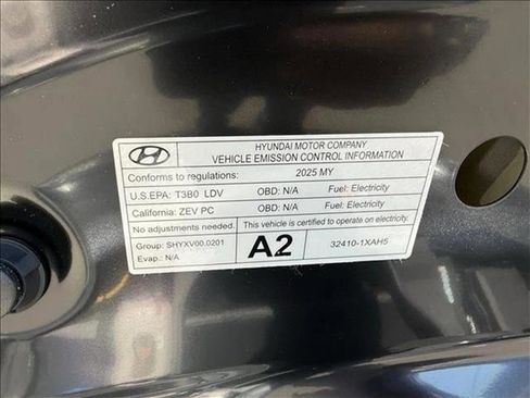 New 2025 Hyundai Ioniq 6 SEL image 17