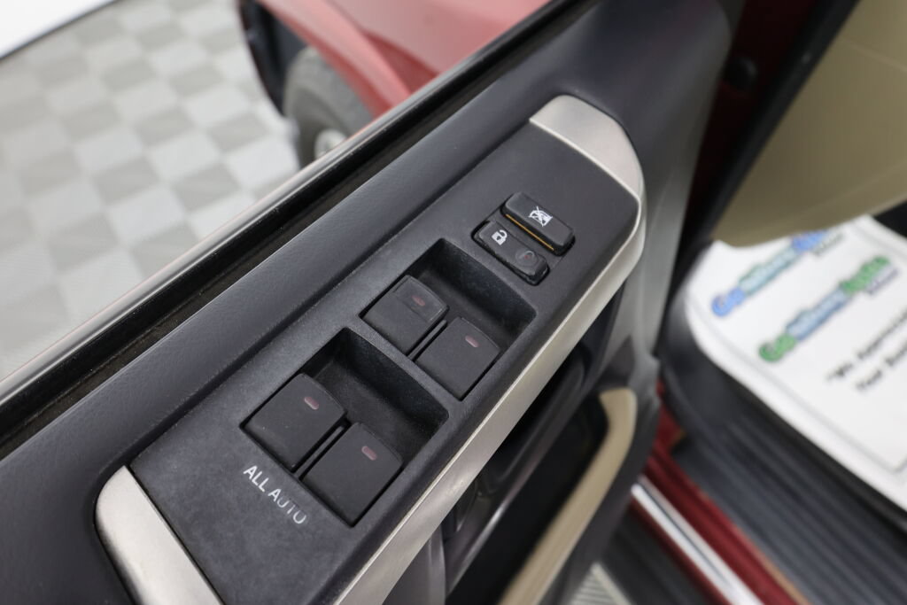 Used 2013 Toyota 4Runner SR5 w/ Premium Pkg AWD/4WD image 30