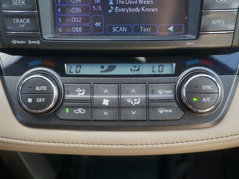 Used 2013 Toyota RAV4 XLE AWD/4WD image 12
