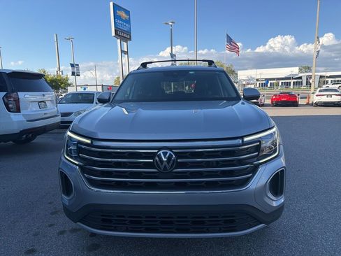 Used 2024 Volkswagen Atlas SE image 21