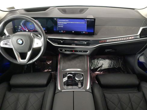 Used 2023 BMW X7 xDrive40i image 49