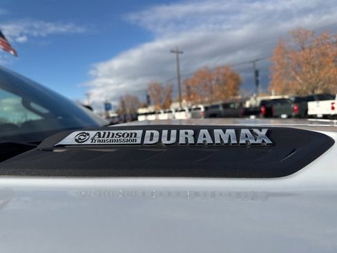 Used 2024 Chevrolet Silverado 2500 LT image 10