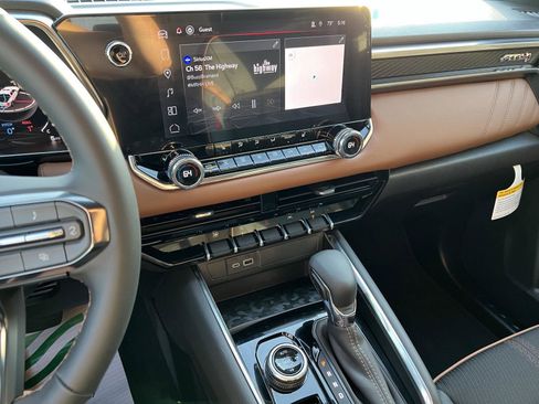 New 2026 GMC Canyon AT4 image 24