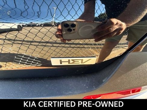 Certified 2026 Kia Carnival LXS FWD image 10