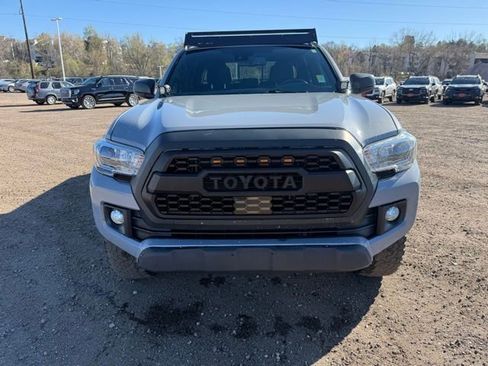 Used 2019 Toyota Tacoma TRD Off-Road w/ Technology Package image 6