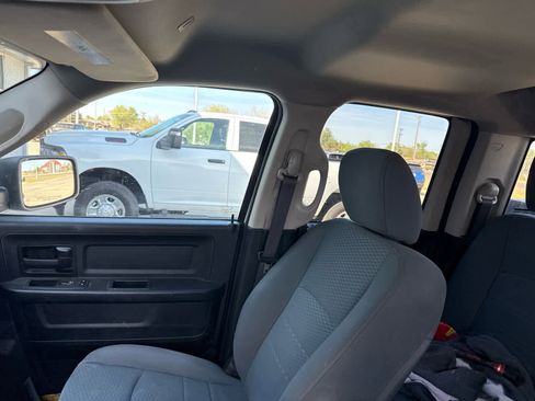 Used 2019 RAM 1500 Tradesman w/ Chrome Plus Package image 17