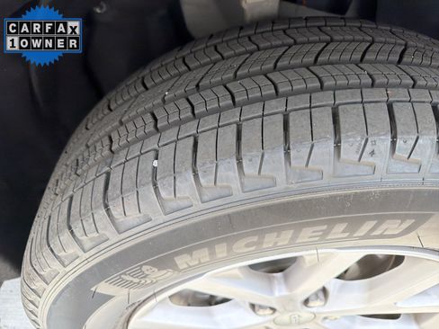 Used 2022 Jeep Grand Cherokee L Limited RWD image 35