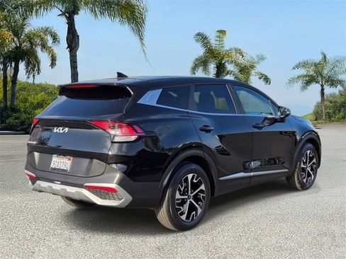 Used 2023 Kia Sportage EX FWD image 4