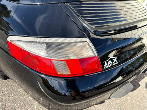 Used 2001 Porsche 911 Carrera image 9