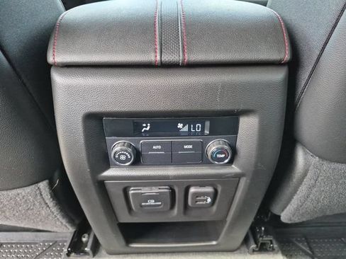 Used 2022 Chevrolet Traverse RS w/ LPO, Floor Liner Package AWD/4WD image 24