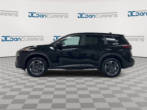 Used 2024 Nissan Rogue SV FWD image 5