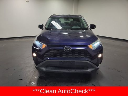 Used 2020 Toyota RAV4 XLE image 2