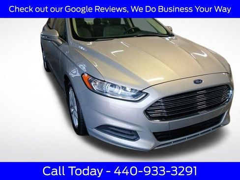 Used 2015 Ford Fusion SE image 13