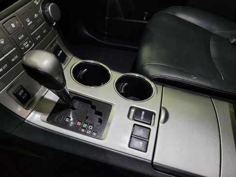 Used 2012 Toyota Highlander 4WD image 35