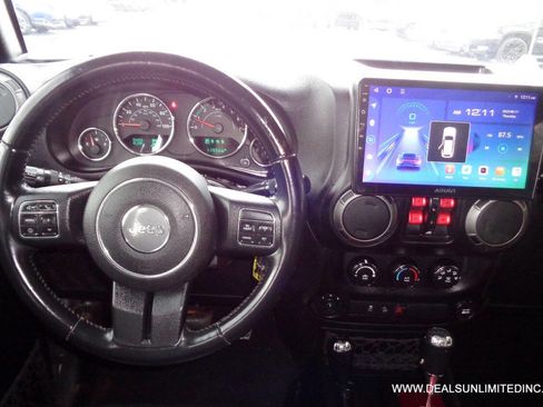 Used 2015 Jeep Wrangler Unlimited Sport w/ Quick Order Package 24S image 9