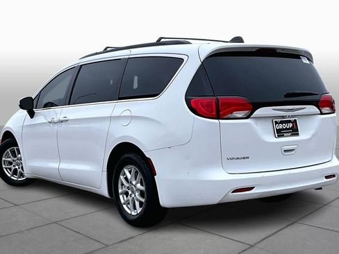 Used 2021 Chrysler Voyager Lxi image 11