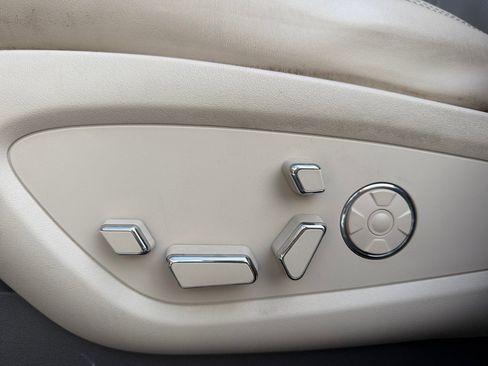 Used 2018 Lincoln MKX Reserve w/ Driver Assistance Package image 14