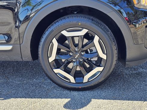 Used 2024 Kia Telluride S w/ S Sunroof Package FWD image 7