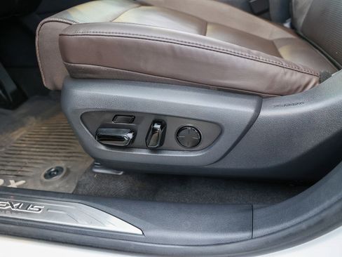 Used 2024 Lexus RX 350 w/ Convenience Package FWD image 41