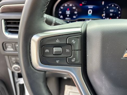 Used 2023 Chevrolet Tahoe Z71 w/ Luxury Package AWD/4WD image 17
