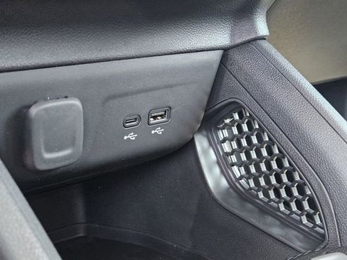 New 2026 Chevrolet TrailBlazer LT FWD image 25