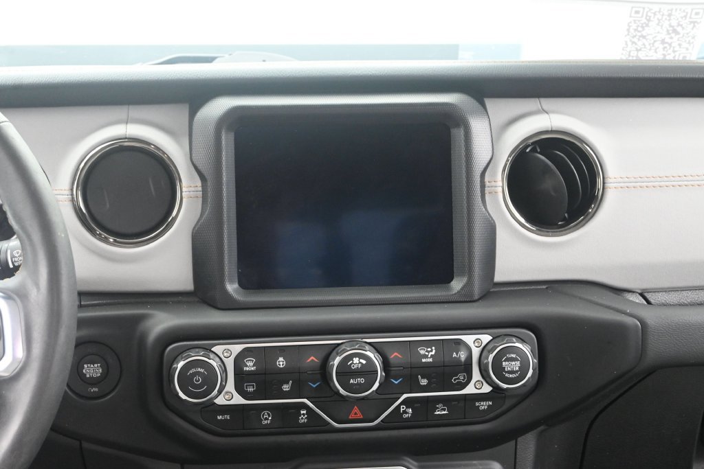 Used 2023 Jeep Gladiator Overland AWD/4WD image 32