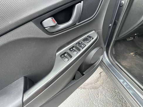 Used 2021 Hyundai Kona SE AWD/4WD image 22
