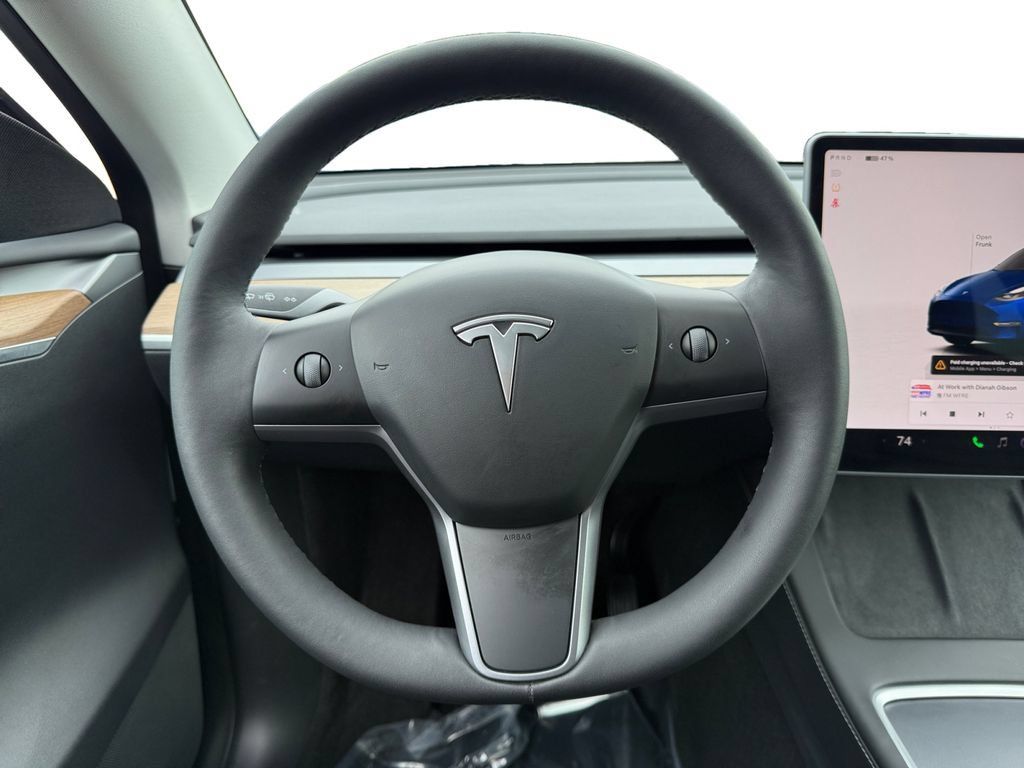 Used 2023 Tesla Model Y Long Range AWD/4WD image 12