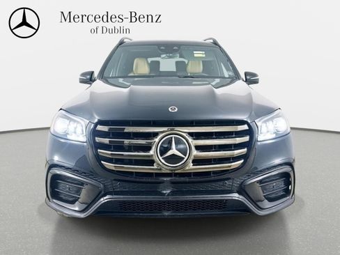 Used 2024 Mercedes-Benz GLS 580 4MATIC image 2
