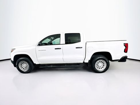 Used 2023 Chevrolet Colorado W/T RWD image 4