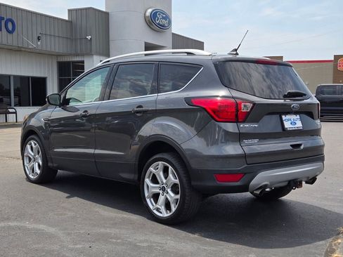 Used 2019 Ford Escape Titanium AWD/4WD image 3