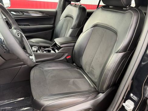 Used 2023 Jeep Grand Cherokee Altitude AWD/4WD image 38