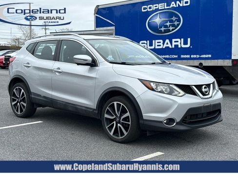 Used 2017 Nissan Rogue Sport SL AWD/4WD image 1