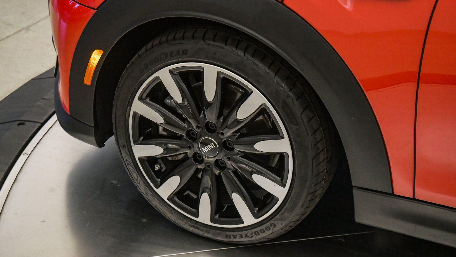 Used 2024 MINI Cooper S FWD image 9