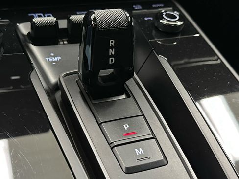 Used 2020 Porsche 911 Carrera image 27