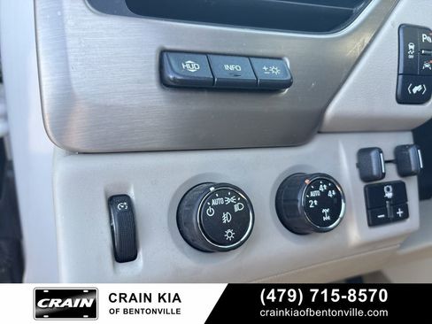 Used 2016 GMC Yukon Denali image 20