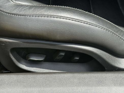 Used 2015 Chevrolet Corvette Z06 w/ 3LZ Preferred Equipment Group image 15