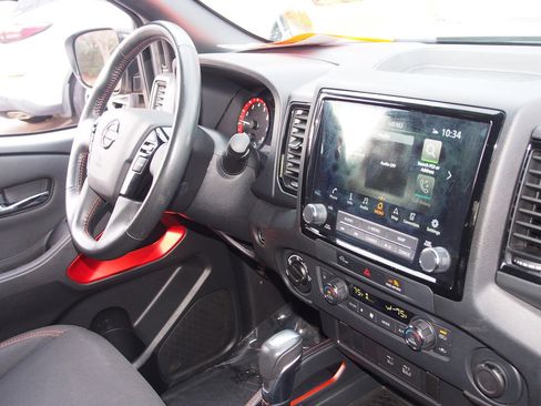 Used 2023 Nissan Frontier PRO-4X w/ Tow Package image 11